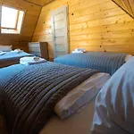 Holiday home Pod Lipami *