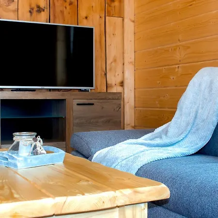 Dom wakacyjny Chałupy Pod Lipami *